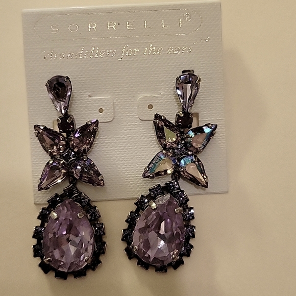 Sorrelli lavender earrings - Picture 1 of 3